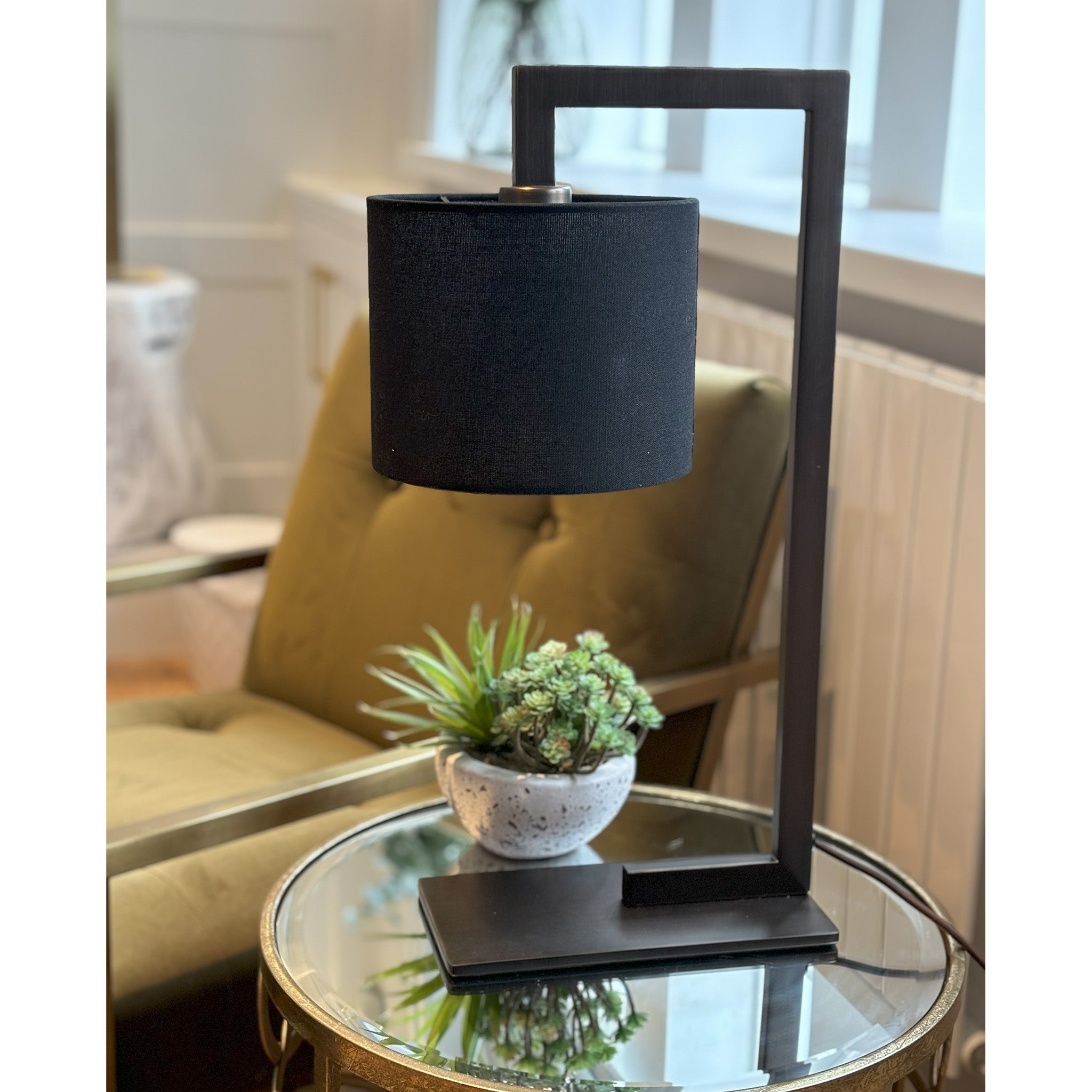 Overarm Table Lamp in Satin Black